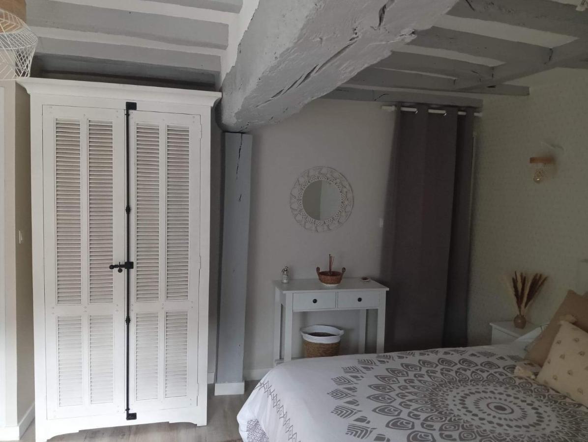 Chambre D'Hote Familiale De La Maison Bleue Lanvallay Exterior foto